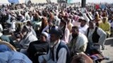 
د بلوچستان ګورنر د چمن پرلتوالو ته د غوښتنو د حل ډاډ ورکړی
