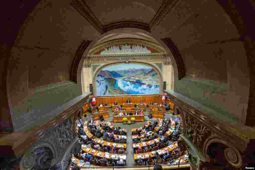 The National Council on the last day of the legislature is seen before national elections in October in the Swiss Parliament Building (Bundeshaus) in Bern, Switzerland. REUTERS/Denis Balibouse