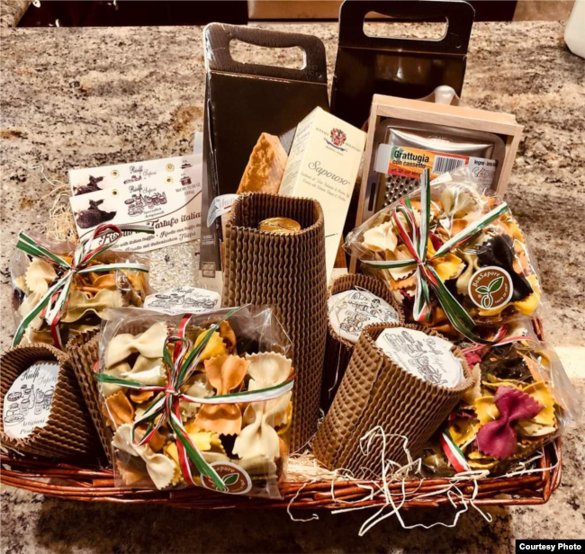 Gift basket of Italian food from Sofia Montanari. (Photo courtesy of Sofia Montanari)