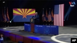 លោក​ Biden ​សន្យា​ការពារ​ប្រជាធិបតេយ្យ​និង​វាយបក​ខ្លាំង​លើ​លោក​ Trump
