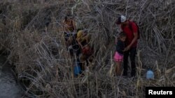 USA-Mexico-Border-Crossing