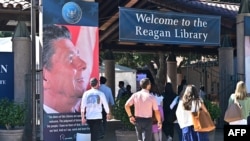 Tek Biblioteka Presidenciale "Ronald Reagan" në Simi Valley, Kaliforni