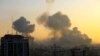 গাজা সিটিতে ইসরাইলের বিমান আক্রমণের পর ধোঁয়ার কুন্ডলি, নভেম্বর ২,২০২৩। 