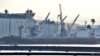 El granelero True Confidence se ve en el puerto de Shimizu en Japón captado el 6 de julio de 2023. Un ataque con misiles por parte de los rebeldes hutíes de Yemen en el Golfo de Adén el miércoles 6 de marzo de 2024, mató a tres de sus tripulantes.