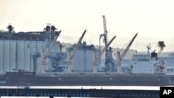 Arhiv - Brod za prevoz rasutog tereta u teretnoj luci Šimizu, u Japanu, 6. jula 2023.
