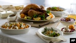 (FILE) A Thanksgiving meal