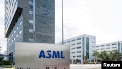 资料照：全球重要的半导体设备生产商--荷兰公司阿斯麦（ASML）总部外景。(2018年8月30日)