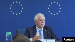 Верховный представитель Европейского союза по иностранным делам и политике безопасности Жозеп Боррель принимает участие в пресс-конференции в Пекине, Китай, 14 октября 2023 года. 