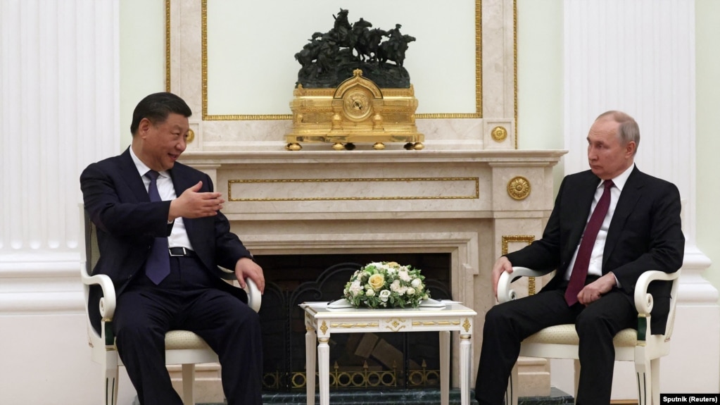 俄罗斯总统普京在莫斯科克里姆林宫会见到访的中国领导人习近平。（2023年3月20日）(photo:VOA)