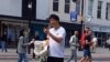 英国南安普顿其中一名袭击香港人的 中国留学生在事发前被参加集会的人拍摄到面容。（集会参加者提供照片）