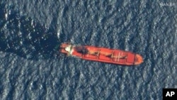 Kapal Rubymar berbendera Belize di Laut Merah pada Jumat, 1 Maret 2024. (Foto: via AP)