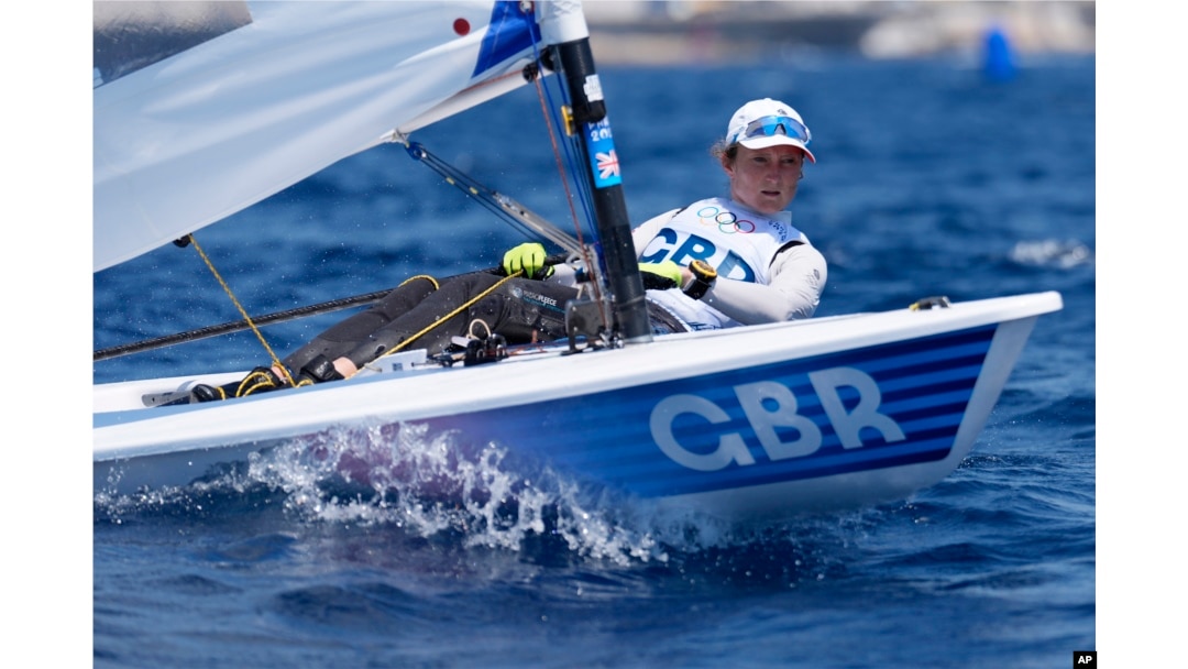 OLYMPIC INSIDE THROUGH 船 80-230 Aramica Biggest fleet in Olympic sailing prepares to hit the waves