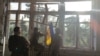 Українські військові встановлюють прапор Україні в Благодатному, Донецької області, відеокадр Єгерської бригади імені Олекси Довбуша, через Reuters