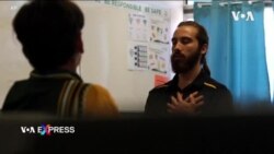 Lớp thiền giữa giờ học giúp học sinh giảm căng thẳng