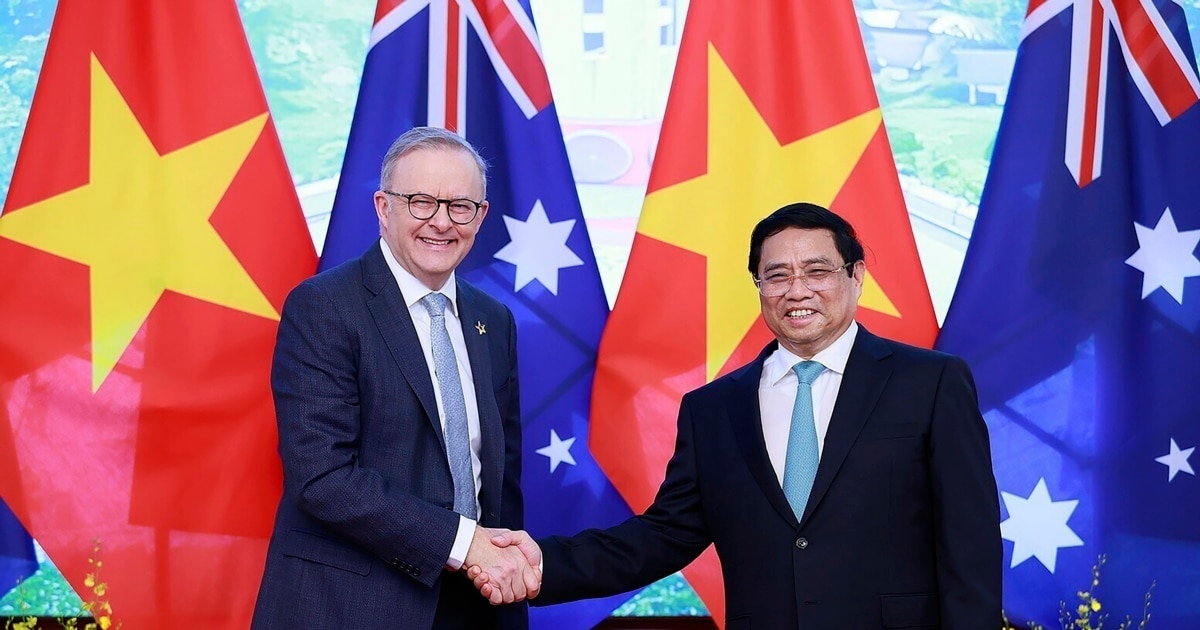 Australia Seeks Closer Ties with Vietnam