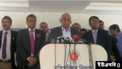ঢাকার ওসমানী স্মৃতি মিলনায়তনে স্বরাষ্ট্রমন্ত্রী আসাদুজ্জামান খান কামাল। ৫ মার্চ, ২০২৪।