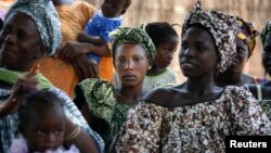 La Gambie fait partie des dix pays où les MGF sont les plus répandues : 73 % des femmes et des filles âgées de 15 à 49 ans ont subi cette intervention, selon l'Unicef.
