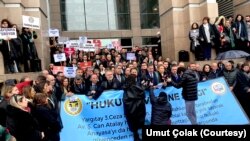 Barolar İstanbul Adalet Sarayı Önünde protesto gösterisi düzenledi.