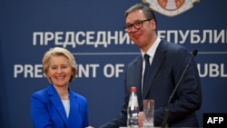 Ursula fon der Lajen i Aleksandar Vučić (Foto: Andrej ISAKOVIC / AFP)