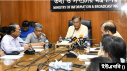 সচিবালয়ে তথ্য ও সম্প্রচার মন্ত্রণালয়ের সম্মেলনকক্ষে মতবিনিময় অনুষ্ঠানে আওয়ামী লীগের যুগ্ম-সাধারণ সম্পাদক ড. হাছান মাহমুদ।৬ নভেম্বর, ২০২৩।
