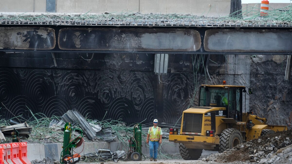 Pennsylvania Using Recycled Glass Nuggets To Rebuild Collapsed Highway