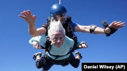 Obit Oldest Skydiver