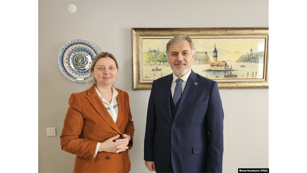 Yeniden Refah Partisi (YRP) Genel Başkan Yardımcısı Mehmet Altınöz, VOA Türkçe Ankara muhabiri Yıldız Yazıcıoğlu'nun sorularını yanıtladı.