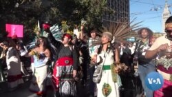 Manifestantes expressam as suas preocupações na reunião de líderes da Ásia-Pacífico