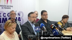 Miembros y asesores de la Comisión Nacional de Primaria ofrecen detalles sobre los avances en los preparativos para el proceso previsto para el 22 de octubre. 