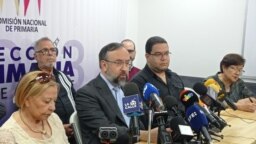 Miembros y asesores de la Comisión Nacional de Primaria ofrecen detalles sobre los avances en los preparativos para el proceso previsto para el 22 de octubre.