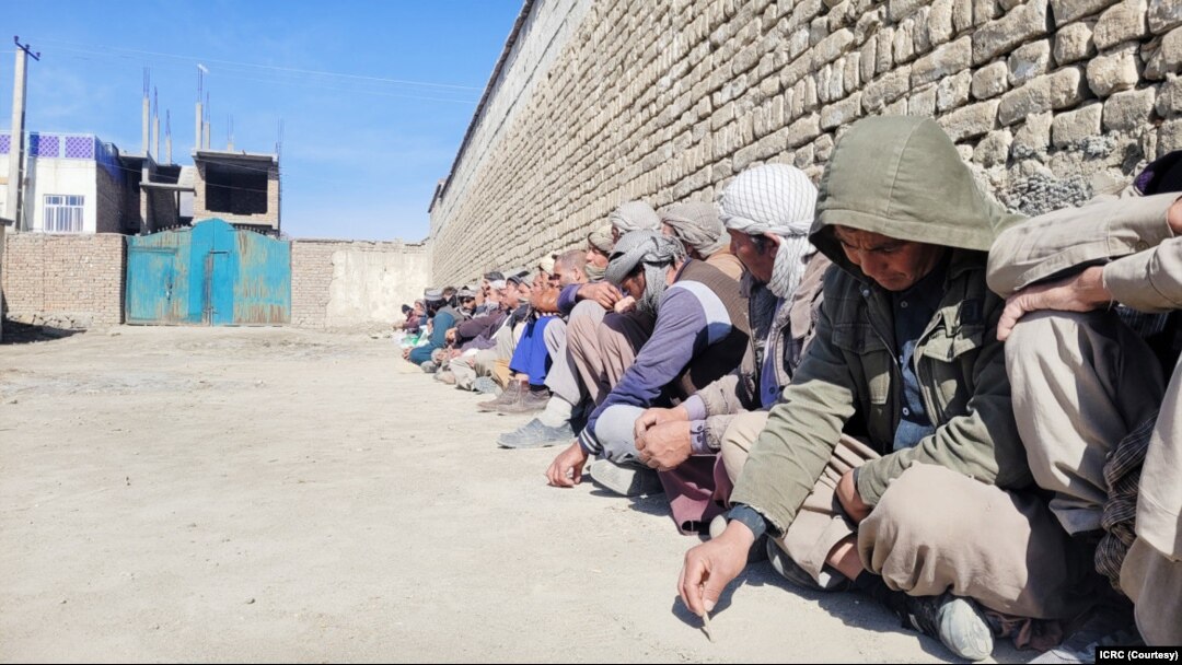 Madad so'rab kelgan ishsiz afg'onlar