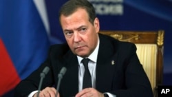 Phó Chủ tịch Hội đồng An ninh Nga kiêm lãnh đạo đảng Nước Nga Thống nhất Dmitry Medvedev.