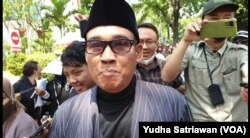 Joko Suranto, juru bicara "Aksi tolak Dinasti Politik" ditemui di sela-sela aksi, Senin, 16 Oktober 2023. (Foto: Yudha Satriawan/VOA)