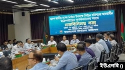 রাজধানীর আগারগাঁও নির্বাচন ভবনে ইসির মাঠ পর্যায়ের কর্মকর্তাদের সঙ্গে বৈঠকে প্রধান নির্বাচন কমিশনার। ৭ অক্টোবর, ২০২৩। 
