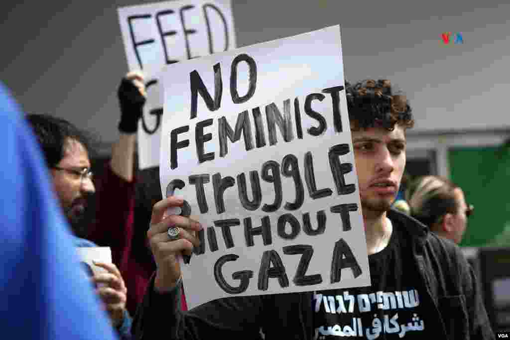 Protesta contra la guerra en Gaza en el día internacional de la mujer.