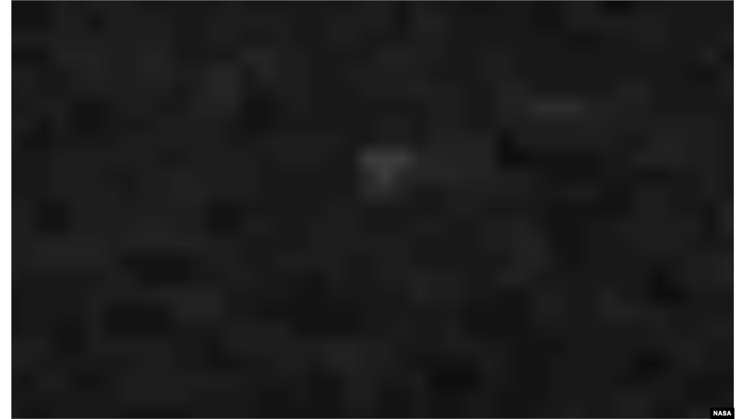 지난달 19일 북한 평안북도 철산군 동창리 일대를 모습을 담은 미국 항공우주국(NASA∙나사) 위성사진에 밝은 빛을 발산하는 지점이 보인다. 이 지점은 서해위성발사장의 기존 발사대가 자리한 곳이다. 사진=미 항공우주국(NASA)