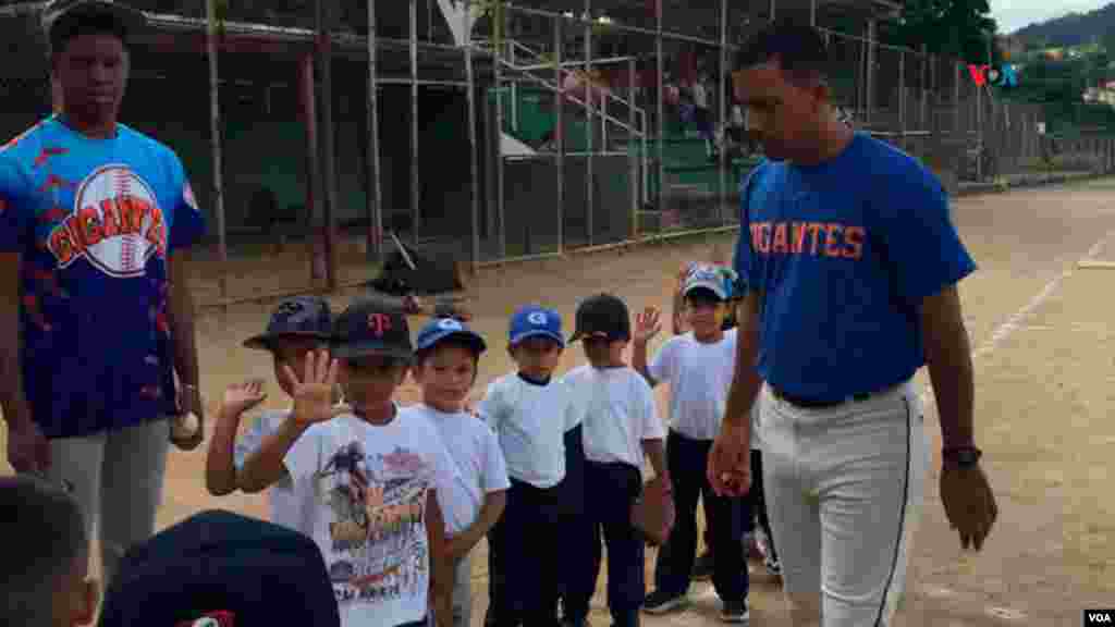 La academia Los Gigantes del Sureste busca brindarles la oportunidad a todos los niños que deseen jugar.