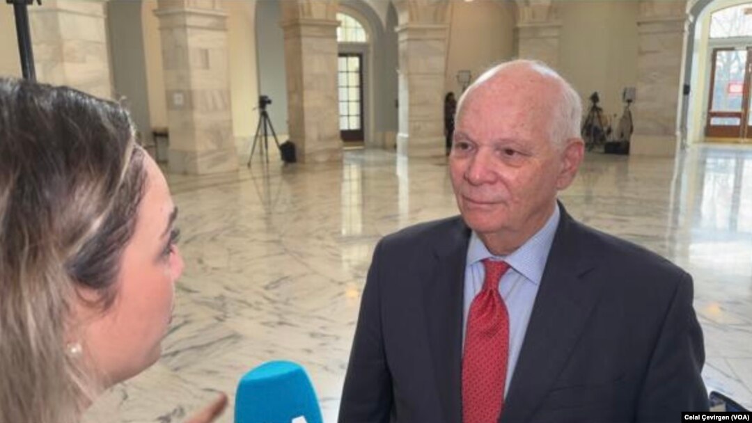 Senato Dış İlişkiler Komisyonu Başkanı Ben Cardin Dışişleri Bakanı Hakan Fidan’la görüşmesinin verimli geçtiğini söyledi; “Türkiye önemli bir NATO müttefiki. Suriye ve insan hakları konusunda kaygılarımız da ilettik’’ dedi, 7 Mart 2024. 