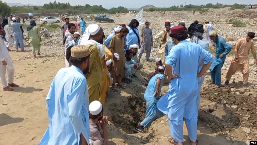 د شمالي وزیرستان احتجاج کوونکي وايي د سیمې نه پنجاب ته تللی ګېس به بند کړي او د ګېس نل (پایب) به د ځمکې نه راوباسي