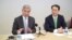 성 김 국무부 대북특별대표(왼쪽)와 김건 한국 외교부 한반도평화교섭본부장이 12일 기자 간담회를 하고 있다. 