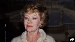 FILE - Actress Glynis Johns is shown, Sept. 11, 1982. 
