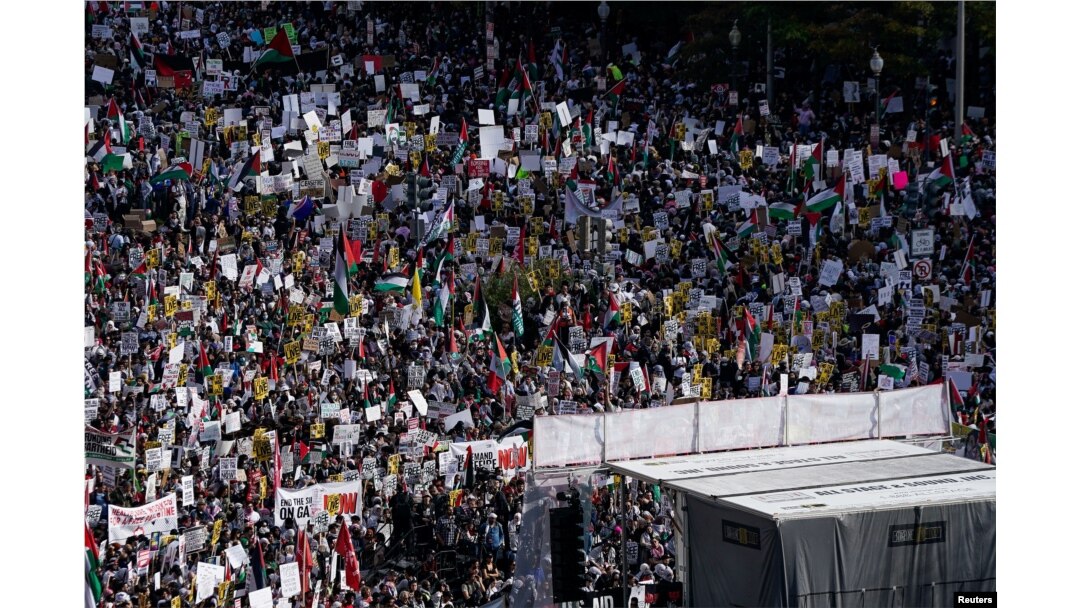 Demonstranti u Washingtonu. (Foto: REUTERS/Elizabeth Frantz)
