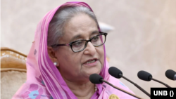 স্পেশাল সিকিউরিটি ফোর্সের (এসএসএফ) ৩৭তম প্রতিষ্ঠাবার্ষিকী উপলক্ষে আয়োজিত এক বিশেষ দরবারে (সমাবেশ) ভাষণ দিচ্ছেন বাংলাদেশের প্রধানমন্ত্রী শেখ হাসিনা। ১৮ জুন, ২০২৩।