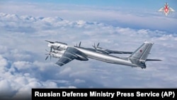 ယခင်မှတ်တမ်းရုပ်ပုံ | ရုရှားကာကွယ်ရေးဝန်ကြီးဌာနက ထုတ်ပြန်လိုက်တဲ့ ဓါတ်ပုံတခုထဲ ပစိဖိတ်သမုဒ္ဒရာအတွင်း ကင်းလှည့်နေတဲ့ ရုရှားရဲ့ Tu-95 ဗုံးကြဲလေယာဉ်ကိုတွေ့ရစဉ် (နိုဝင်ဘာ ၃၀၊ ၂၀၂၂)