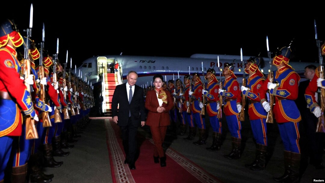 Doček Vladimira Putina po dolasku na aerodrom u Ulan Batoru, Mongolija, 2. septembra 2024. (Foto: Sputnik/Pool via Reuters)