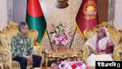 বাংলাদেশের রাষ্ট্রপতি মো. সাহাবুদ্দিনের সঙ্গে সৌজন্য সাক্ষাৎ করেছেন দেশটির প্রধানমন্ত্রী শেখ হাসিনা। শনিবার, ১৮ নভেম্বর, ২০২৩। 