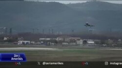 Hapet baza e NATO-s në Kuçovë, ulen dy avionët e parë 