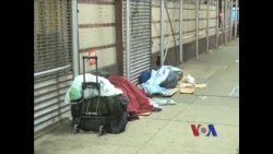 看天下: 纽约无家可归者人数破纪录