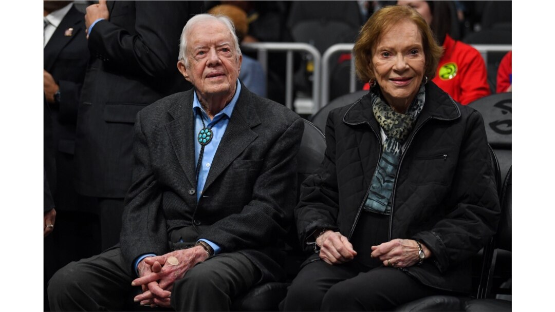 Former U.S. president Jimmy Carter and his wife Rosalynn Carter in attendance at the game between the Atlanta Hawks and the New York Knicks in Atlanta, Feb. 14, 2019. (Dale Zanine-USA TODAY Sports)