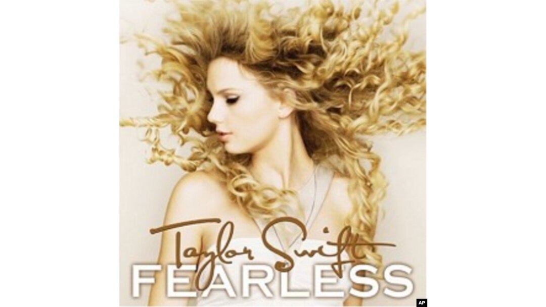 Taylor Swift's 'Fearless' CD